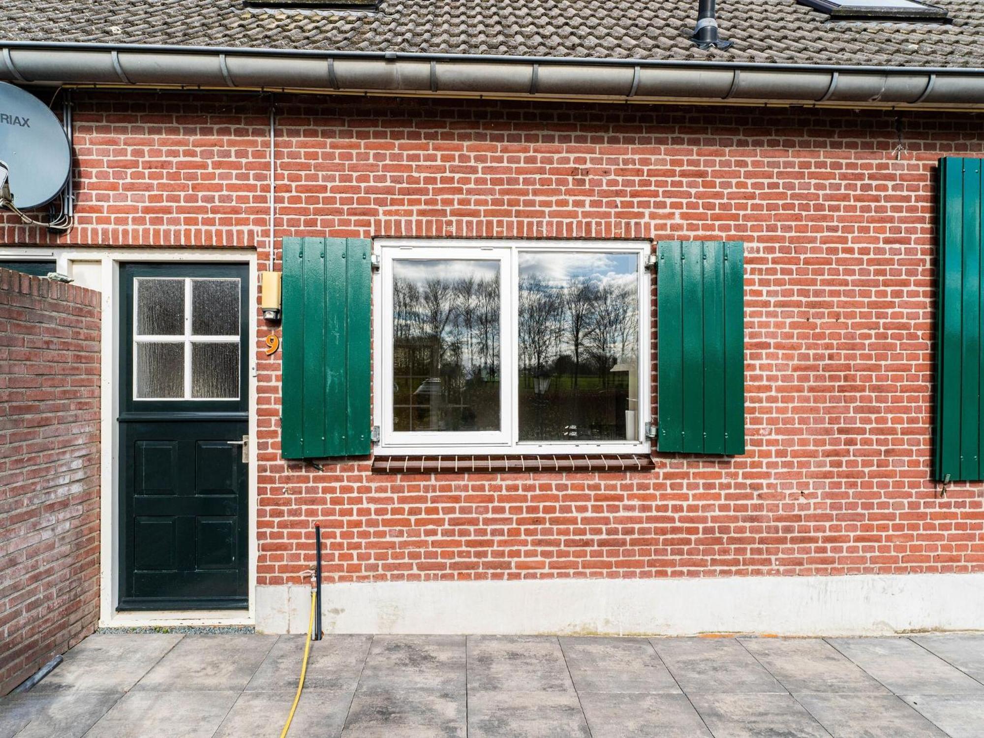 Spacious Farmhouse In Silvolde With Garden Eksteriør billede