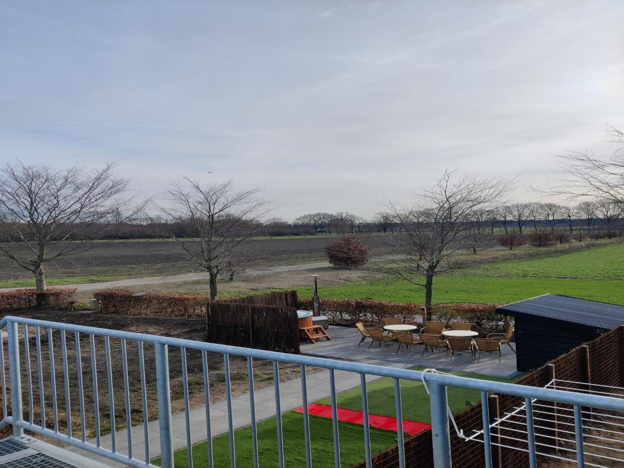 Spacious Farmhouse In Silvolde With Garden Eksteriør billede